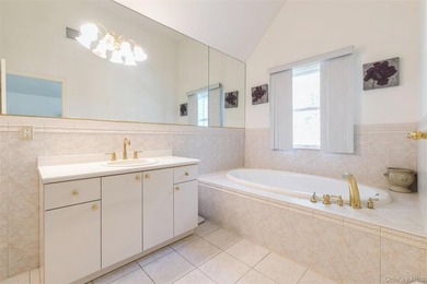 Welcome to this beautifully updated 4 bedroom, 2.5 bath Colonial - photo 34