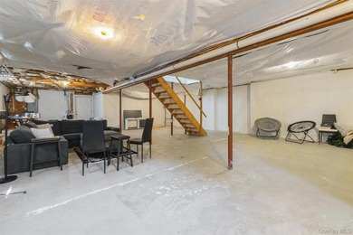 Welcome to this beautifully updated 4 bedroom, 2.5 bath Colonial - photo 39