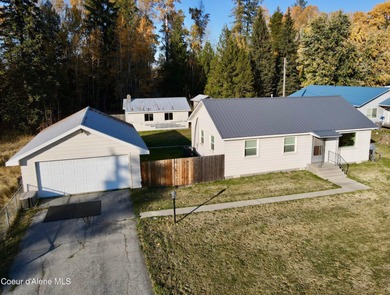 Lake Pend Oreille Home For Sale in Sandpoint Idaho