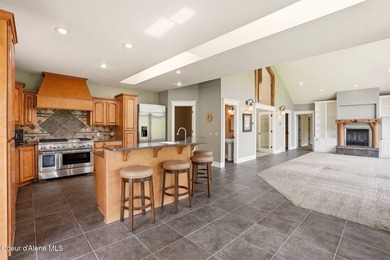 Rare one owner secondary waterfront home in desirable Woodland - photo 13