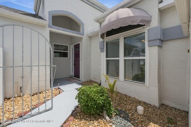 Welcome home to this beautifully maintained 2-bedroom - photo 4