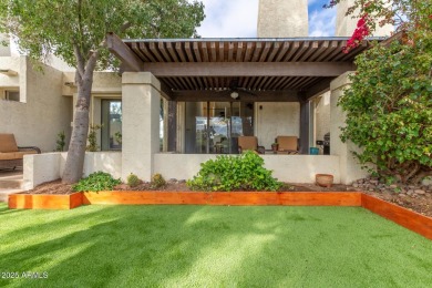 Lake Townhome/Townhouse For Sale in Scottsdale, Arizona