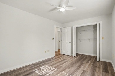 LOCATION, LOCATION!!! A MUST SEE, NO HOA!!!This is an income - photo 21