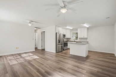 LOCATION, LOCATION!!! A MUST SEE, NO HOA!!!This is an income - photo 25