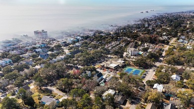 LOCATION, LOCATION!!! A MUST SEE, NO HOA!!!This is an income - photo 30