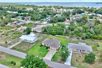 Step inside this well maintained, 3 bedroom, 2 bath, split floor - photo 32