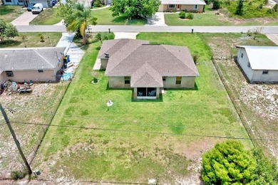 Step inside this well maintained, 3 bedroom, 2 bath, split floor - photo 38