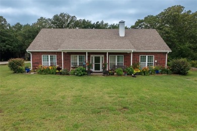 Charming Country Retreat Near Lake Texoma. The perfect blend of - Lake Home For Sale in Sadler, Texas