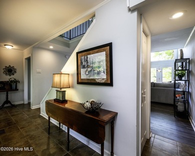 BEST VALUE WATERFRONT HOME IN NEW BERN!!! Ready for its next - photo 10