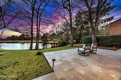 Coveted Landfall townhouse condominium in Colony Club! This end