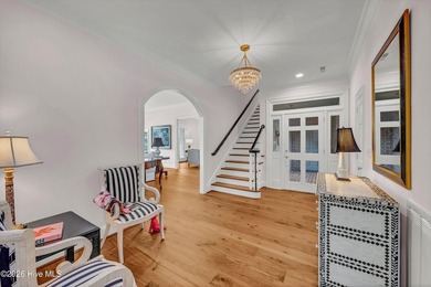 Coveted Landfall townhouse condominium in Colony Club! This end