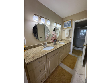 Welcome to this well-appointed 2/2 unit located in the Gemini in - photo 18