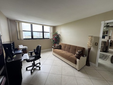 Welcome to this well-appointed 2/2 unit located in the Gemini in - photo 21