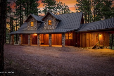 Stunning 3-Bedroom Chalet Retreat in Alpine, Arizona Presenting - photo 5