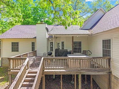Situated on a one acre lot, this meticulously maintained 4 - photo 36