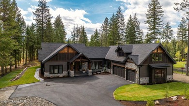 Stunning Single-Level Home with Bonus Suite in Gated Community - - photo 2