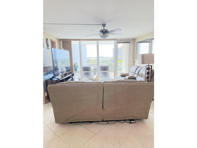 Welcome to this well-appointed 2/2 unit located in the Gemini in - photo 43