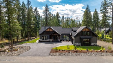 Stunning Single-Level Home with Bonus Suite in Gated Community - - photo 4