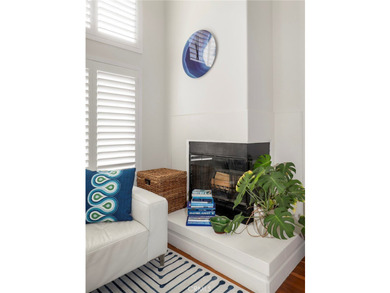 Proud to present this stunning 3-bedroom, 2.5-bath - photo 5