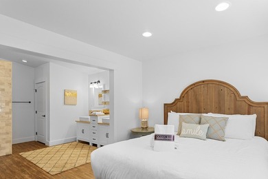 Welcome to On Point! This redesigned vacation rental compound is - photo 6