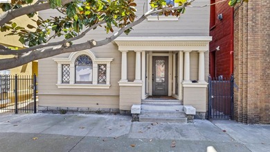 A 1909 Victorian fourplex in the heart of downtown Oakland - photo 13