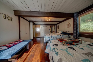Enjoy year-round lake living from this original Yankee Barn post - photo 25