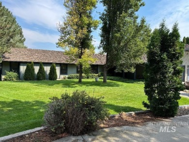Lake Home For Sale in Hagerman, Idaho