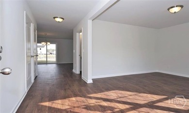 elcome to this stunning 4 bedroom, 2.5 bathroom home located in - photo 2