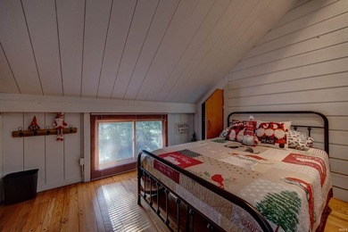 Enjoy year-round lake living from this original Yankee Barn post - photo 35