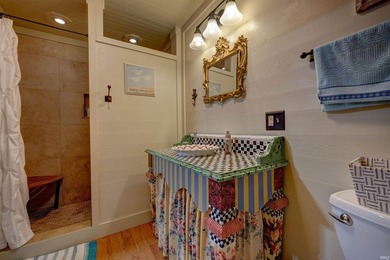 Enjoy year-round lake living from this original Yankee Barn post - photo 41