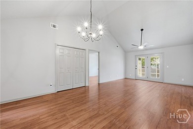 OWNER FINANCING AVAILABLE - Richmond Hill School District! Rare - photo 4