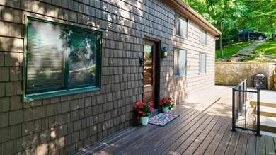 Enjoy year-round lake living from this original Yankee Barn post - photo 45