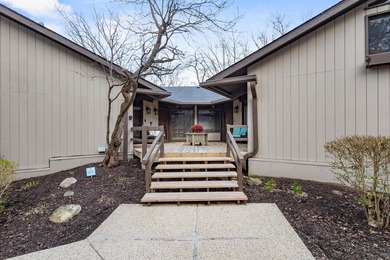 Beautiful 2-bed, 1 bath condo in desirable Abbey Hill featuring - photo 2