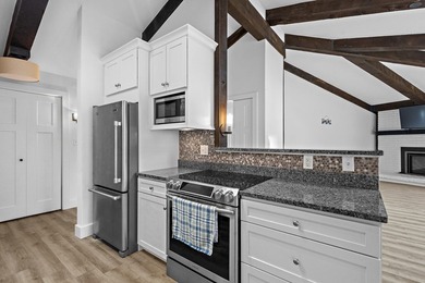 Beautiful 2-bed, 1 bath condo in desirable Abbey Hill featuring - photo 10