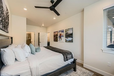 Discover refined mountain living in this 2-bedroom, 2-bath condo