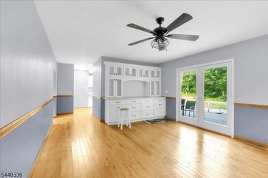Welcome to this charming and well-maintained home offering 3 - photo 16