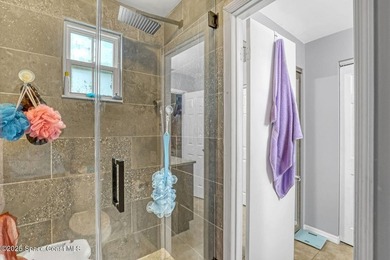Discover this beautifully well maintained 3-bedroom, 2-bathroom - photo 17