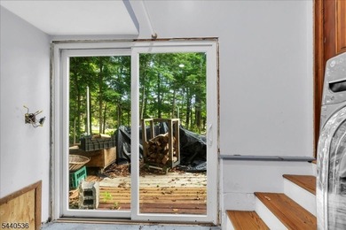 Welcome to this charming and well-maintained home offering 3 - photo 31