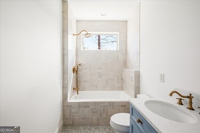 Tucked away on over an acre in the quiet charm of Murrayville - photo 36