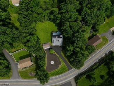 Welcome to this charming and well-maintained home offering 3 - photo 39