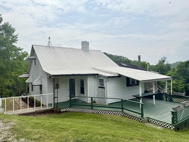 (private lake, pond, creek) Home For Sale in Fairmont West Virginia