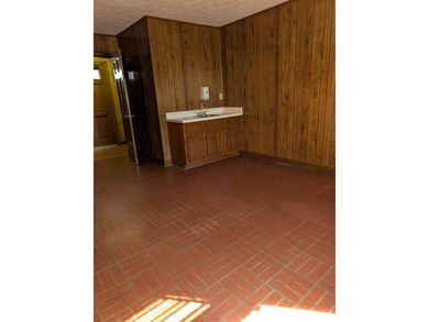 Commercial Property located behind Cumberland Courthouse on - photo 10
