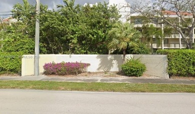 Lake Emerald Condo For Sale in Oakland Park Florida
