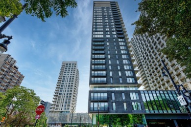  Condo For Sale in Montréal (Ville-Marie) 