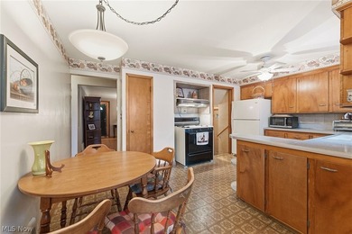 Discover the perfect blend of comfort and convenience in this - photo 16