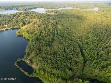 Prime lakefront water property with 1,000 +/- feet of shoreline - photo 20
