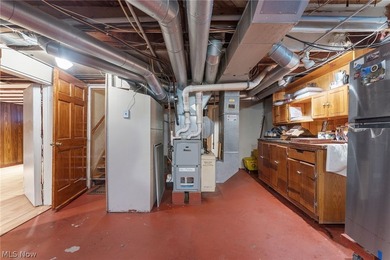 Discover the perfect blend of comfort and convenience in this - photo 32