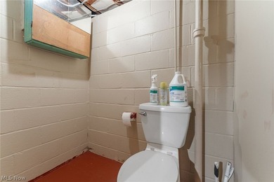 Discover the perfect blend of comfort and convenience in this - photo 33