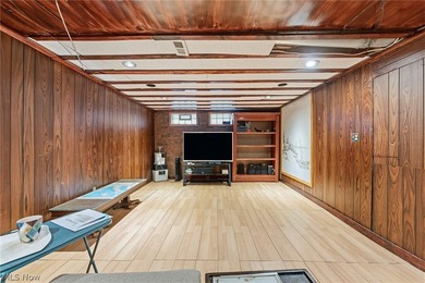 Discover the perfect blend of comfort and convenience in this - photo 34