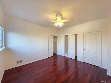 Two dwelling with 3200 interior sq footage. 2 bedroom unit - photo 13